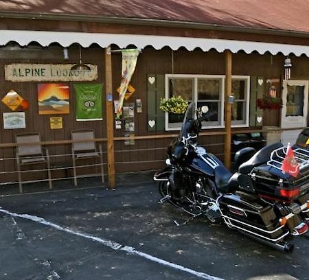 Alpine Inn Little Switzerland Exteriör bild