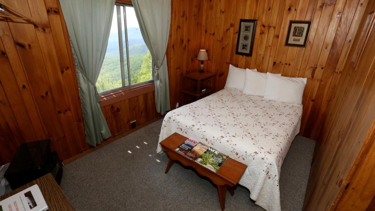 Alpine Inn Little Switzerland Exteriör bild